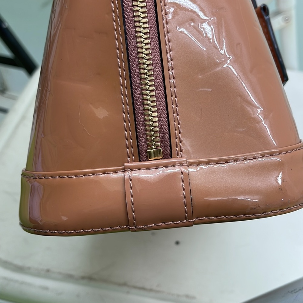 ❌SOLD❌Louis Vuitton Alma PM ❌SOLD ❌ - Picture 6 of 11